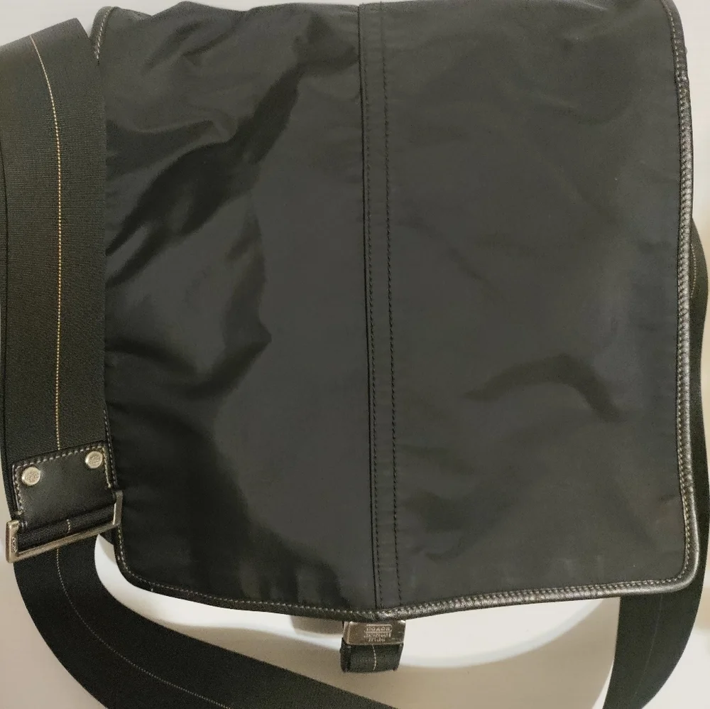 🗼RARE🗼Coach unisex black nylon messenger bag 5373